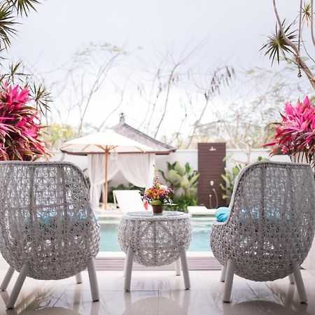 Adhiloka Hotel Uluwatu Екстериор снимка