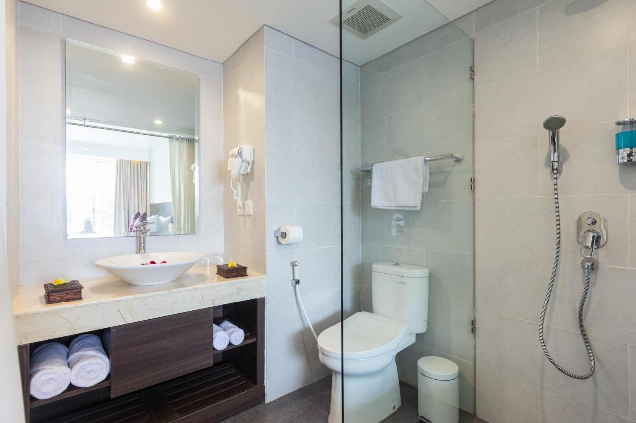 Adhiloka Hotel Uluwatu Екстериор снимка